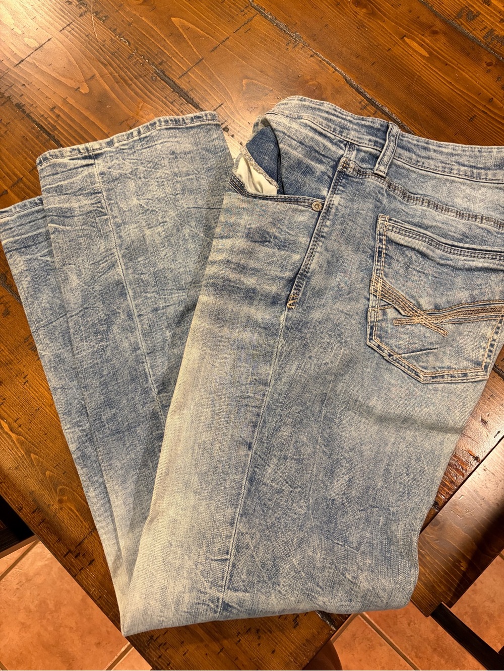 Stone washed distressed Men's Denim Jeans